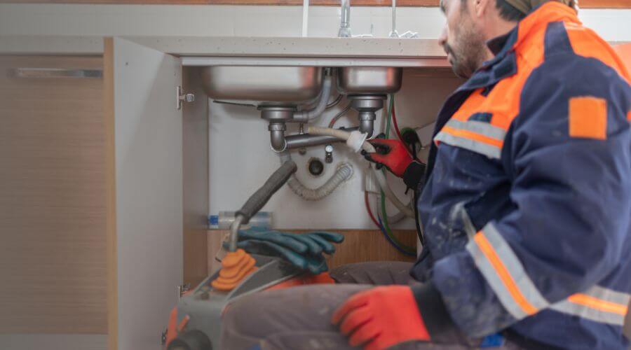 Professional tankless water heater installation services in Weesatche, TX